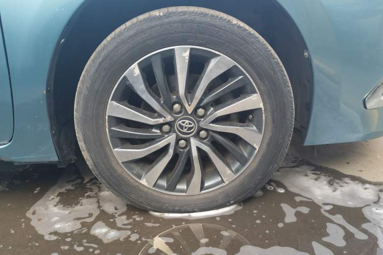 Used Toyota Corolla 2017 Revised Dual-Engine 1.8L E-CVT Elite Edition