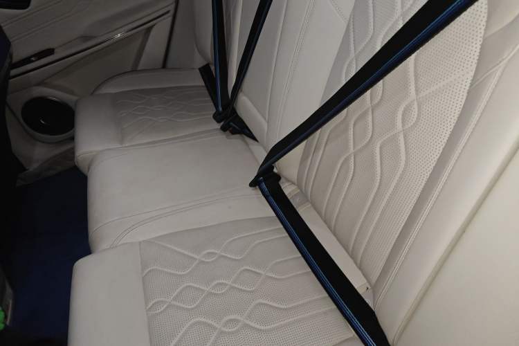 Used VOYAH FREE 2021 Four-Wheel Drive Extended-Range First Edition Commemorative Edition Exclusive Luxury Package
