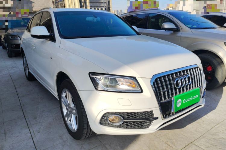 Used Audi Q5 2018 Collector's Edition 40 TFSI Technology Model
