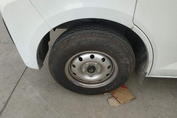 Used CHANGAN KAICHENG Ruixing EM80 2025 Model Commercial Version Standard 2-Seater 300 km Liftgate Exterior 4