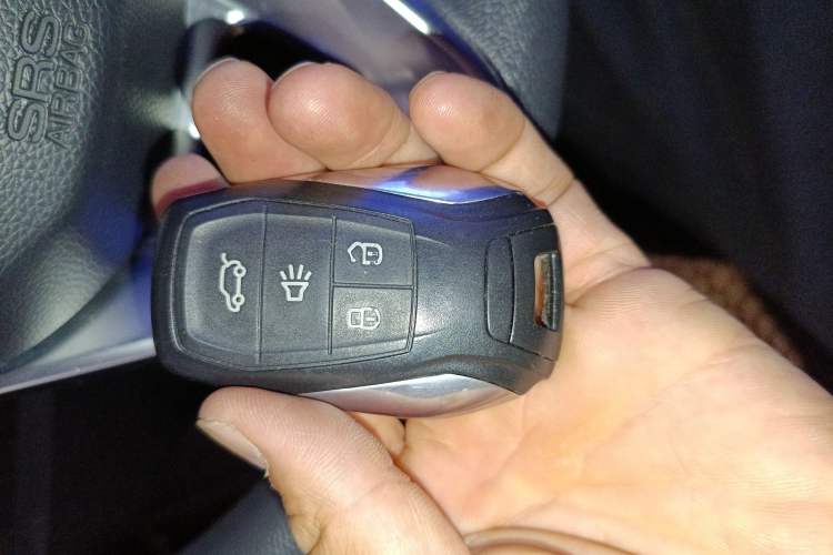 Used Soueast DX7 2017 1.5T Automatic Glory Edition