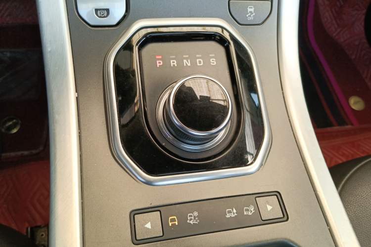 Used Land Rover Range Evoque 2018 240 PS SE Smart Brilliance Edition
