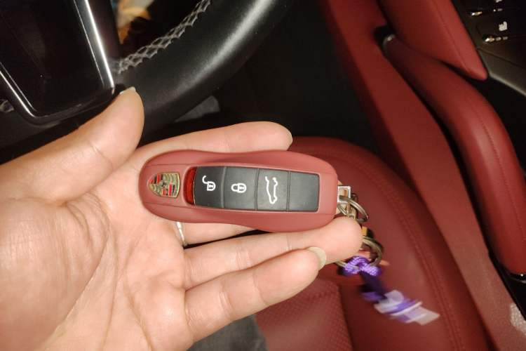 Used Porsche Cayenne 2015 Cayenne 3.0T Vehicle Key