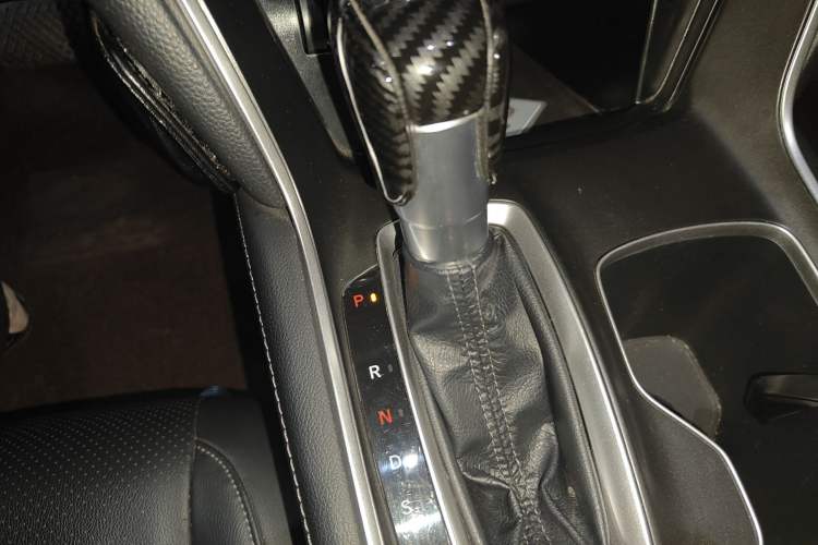 Used Honda Accord 2018 260TURBO Luxury Edition China V Emission Standard Gear Lever