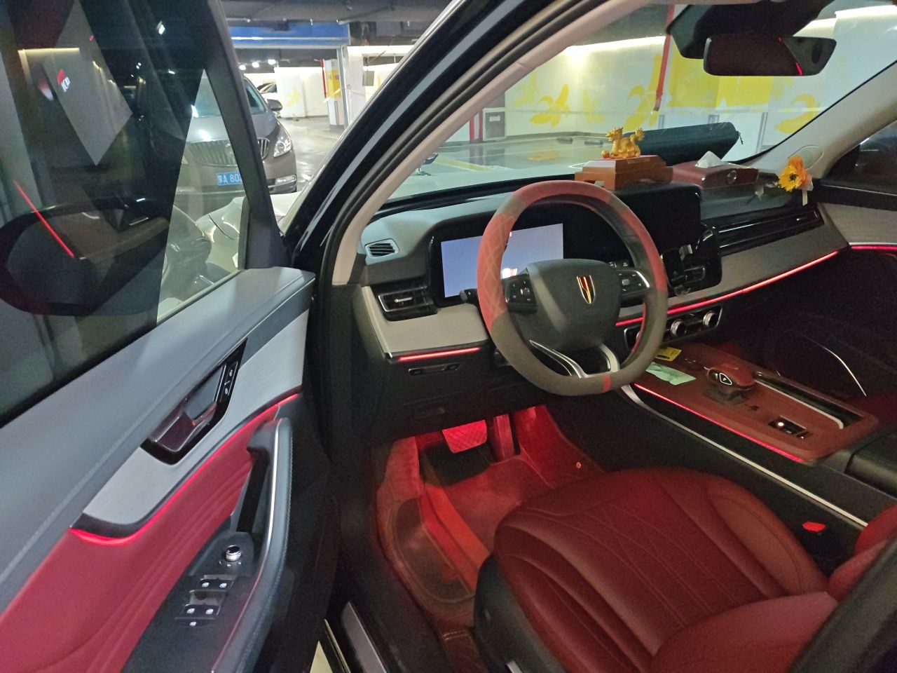 Hongqi HS5 2025 2.0T Two-Wheel Drive Flagship Pro Edition - Chinese Trim Xiang — снимка 16