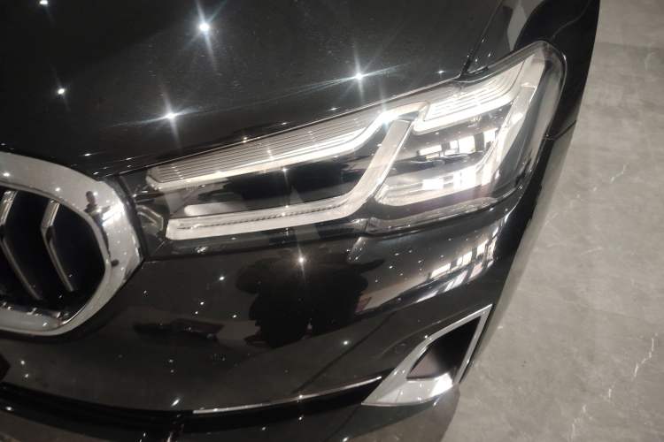 Used BMW 5 Series 2022 Restyled 525Li Luxury Package Left Front Headlight