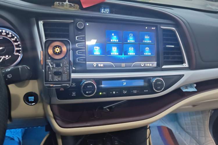 Used Toyota Highlander 2017 2.0T Four-Wheel Drive Luxury Edition 7 Seats