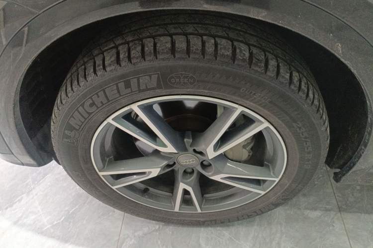 Used Audi Q5L 2018 40 TFSI Prestige Fashion Edition China VI Left Front Wheel Hub