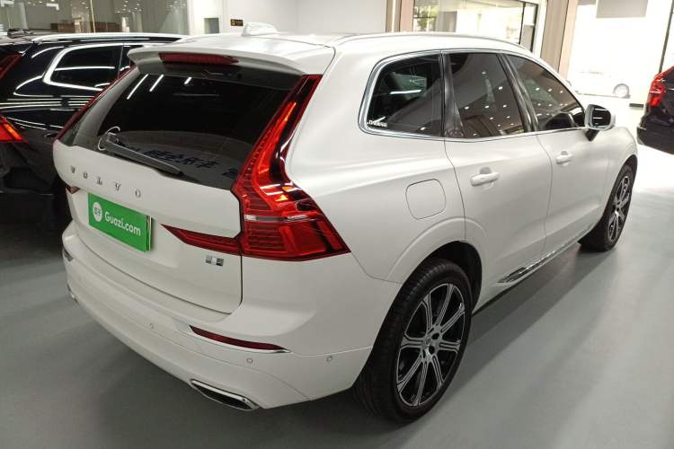 Used Volvo XC60 New Energy 2019 T8 E-Drive Hybrid Prestige Luxury Version China V Standard
