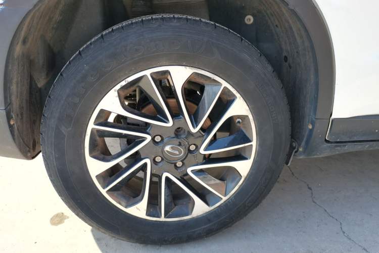 Used GAC Trumpchi GS4 2015 200T Manual Luxury Edition Exterior 5