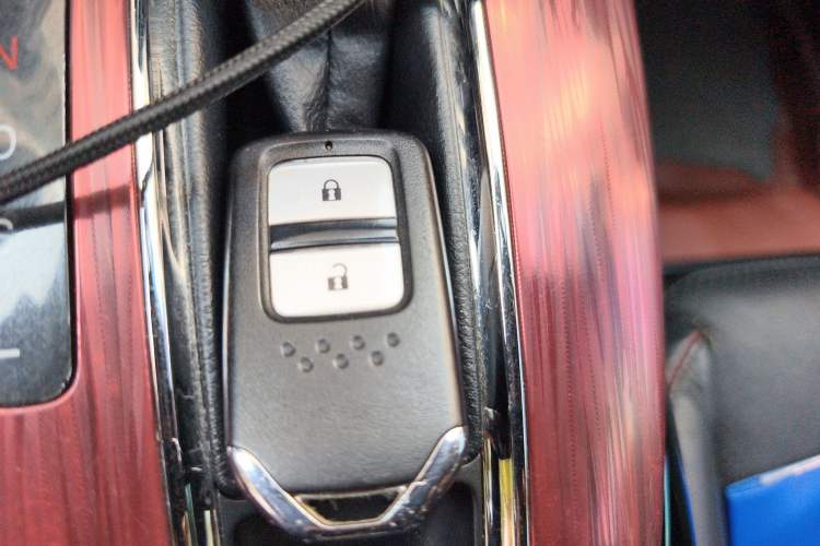 Used Honda XR-V 2015 1.8L VTi CVT Luxury Edition Vehicle Key