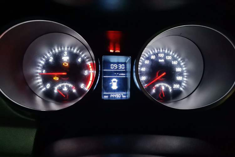 Used Huanghai N3 2017 2.5T Manual Two-Wheel Drive Sport Edition XD25T5
