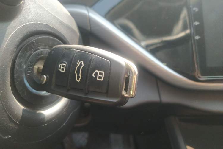 Used Chery Arrizo 5 2024 Edition People's Benefit Version 1.5L Manual Fashion Model