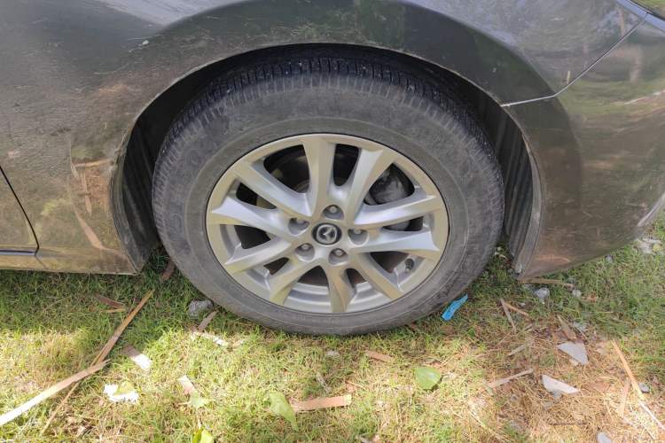 Used Mazda 3 Axela 2017 Sedan 1.5L Automatic Comfort Model Emission Standard China V
