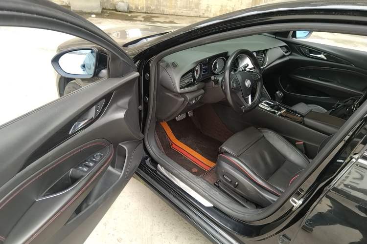 Used Buick Regal 2018 GS 28T CrossFire Limited Edition