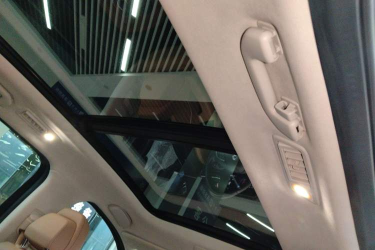 Used Nio ES8 2018 355 km Base Version 7-Seater Edition