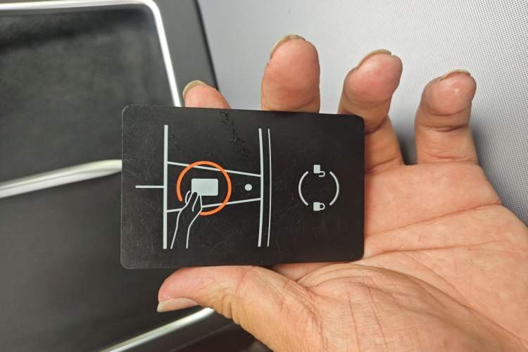 Used Tesla Model Y L 2025 Model Long-Range All-Wheel-Drive Version
