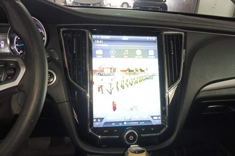 Used Zotye SR7 2016 1.5T CVT Cube Heart Edition China V Standard