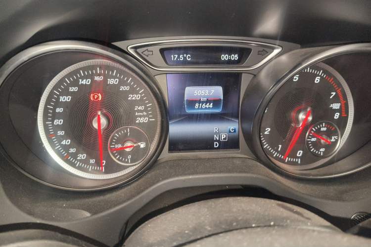 Used Mercedes-Benz GLA 2019 GLA 200 Fashion Model Odometer Close Up