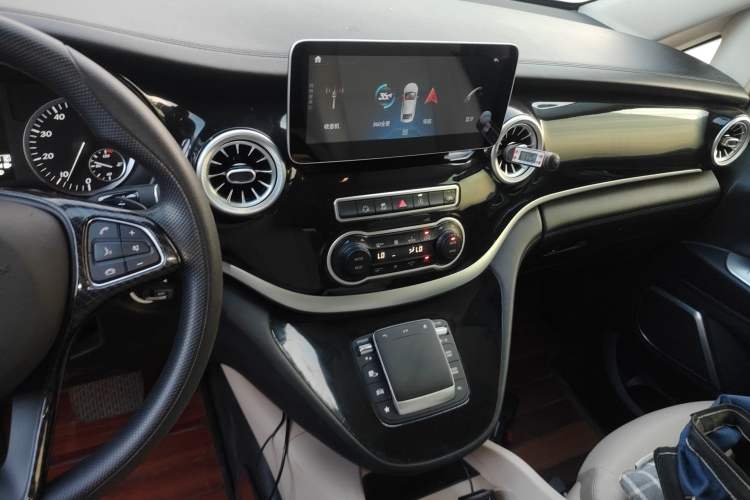 Used Mercedes-Benz Vito 2016 2.0T Elite Edition
