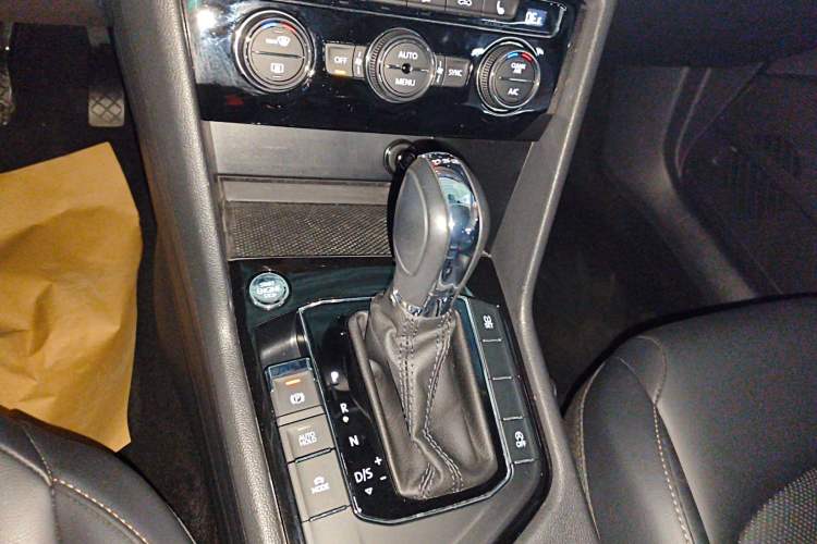 Used Volkswagen Tharu 2020 280TSI Two-Wheel Drive Luxury Plus Version China VI Standard