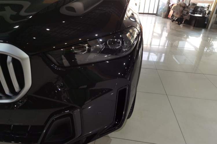 Used BMW X5 2026 Model, xDrive 30Li Prestige M Sport Night Package
