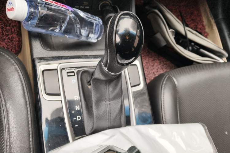 Used Hyundai Mistra 2016 1.8L Automatic Smart GLS Gear Lever