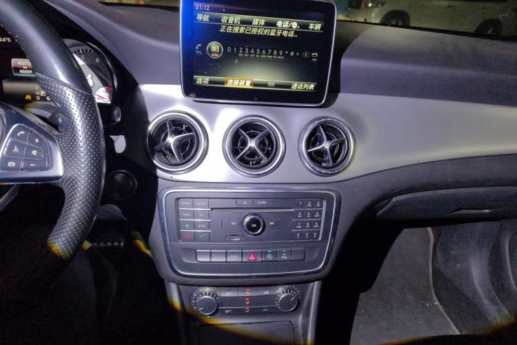 Used Mercedes-Benz CLA 2015 CLA 220 4MATIC
