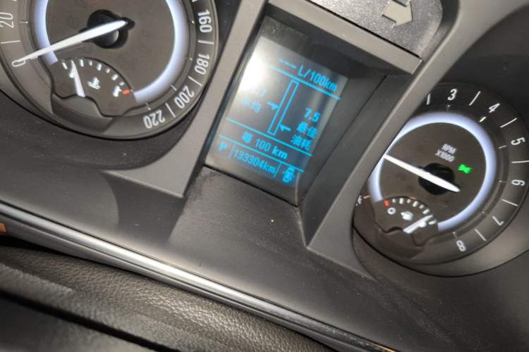 Used Buick GL8 2018 28T Luxury Model China VI Standard