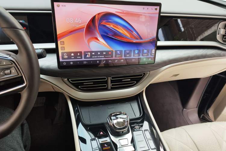 Used Denza D9 2024 DM-i 1050 Luxury Model