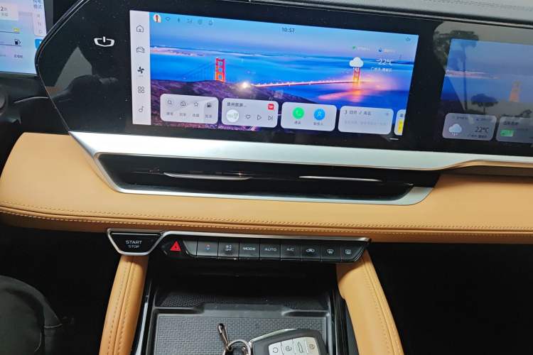 Used Geely Auto Monjaro L Extended Range Electric Version 2022 1.5T DHT Range-Extending Electric Supreme Edition Audio And AC Panel