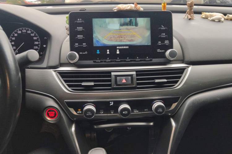 Used Honda Accord 2018 260TURBO Elite Edition China VI Audio And AC Panel