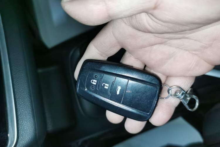 Used Toyota Corolla 2021 Dual-Motor 1.8L E-CVT Elite Edition Interior 1