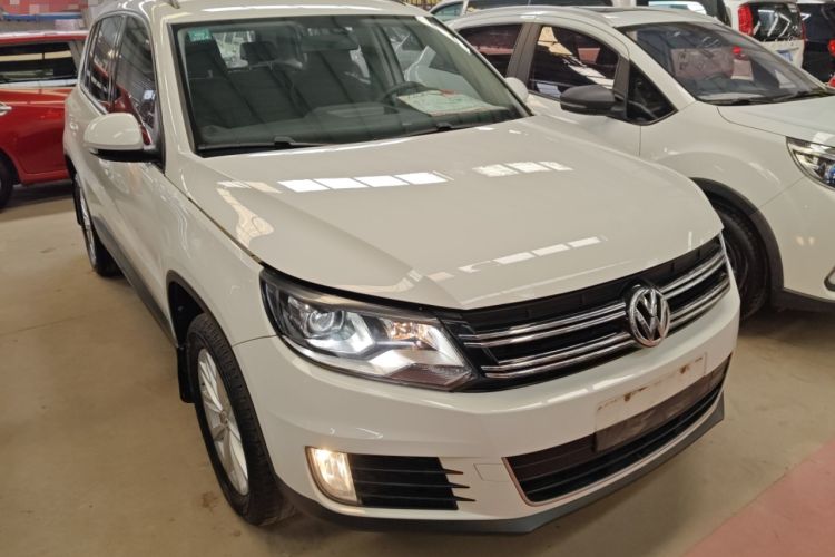 Used Volkswagen Tiguan 2015 1.8TSI Automatic Two-Wheel Drive Comfort Edition Front Right 45 Deg