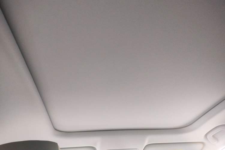 Used Changan UNI-Z New Energy 2025 Model, Smart New Blue Whale 125km Battleship+ Version
