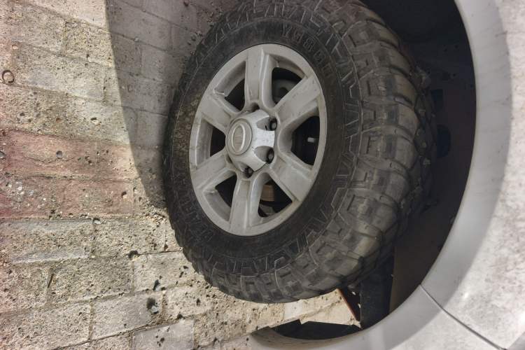 Used Great Wall Wingle 5 2020 2.4L Gasoline Two-Wheel Drive Value Edition Big Double Cab China VI Standard 4K22D4M Right Front Wheel Hub