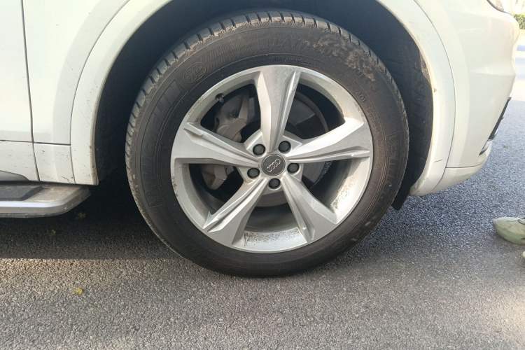 Used Audi Q5L 2018 40 TFSI Prestige Edition China VI Emission Standard
