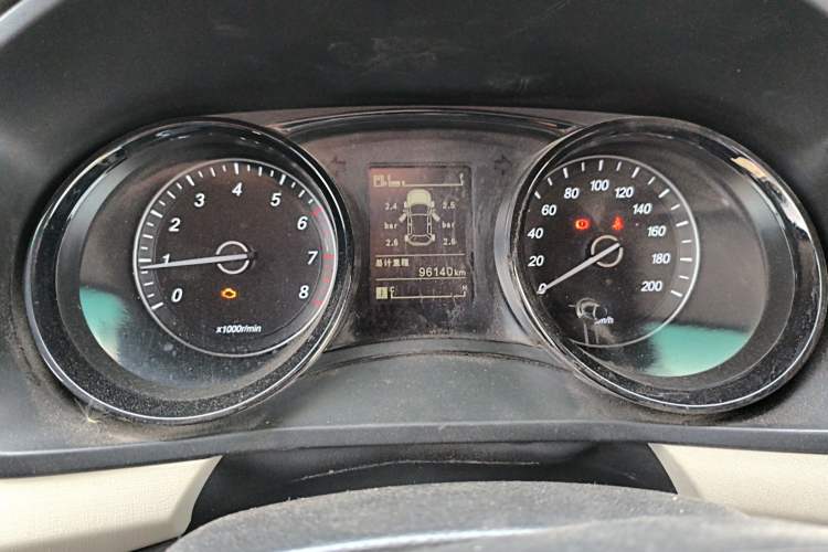 Used Wuling Hongguang PLUS 2019 1.5T Manual Luxury 7-Seater