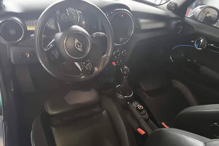 Used MINI MINI 2017 1.5T COOPER CABRIO Freedom Edition