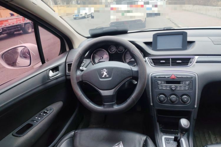 Used Peugeot 308 2013 1.6L Automatic YouShang Model Steering Wheel