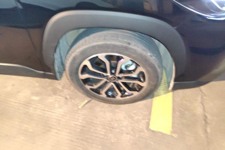 Used Toyota FRONTLANDER 2024 2.0L Smart Electric Hybrid Dual-Engine Luxury Edition Right Front Wheel Hub