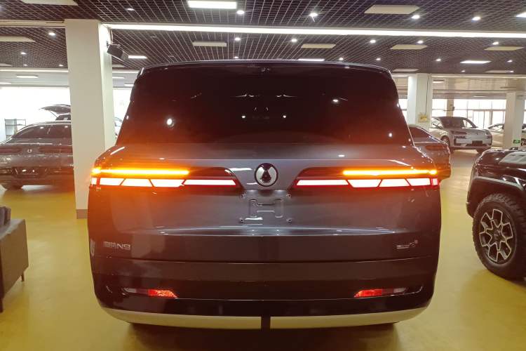 Used Denza N9 2026 Model Zunyue Model
