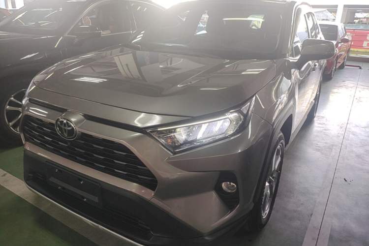 Used Toyota RAV4 2020 2.0L CVT Two-Wheel Drive Fashion Edition