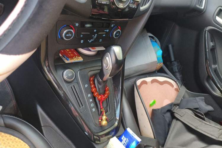 Used Ford Focus 2017 Sedan 1.6L Automatic Fashion Edition Smart Drive Version
