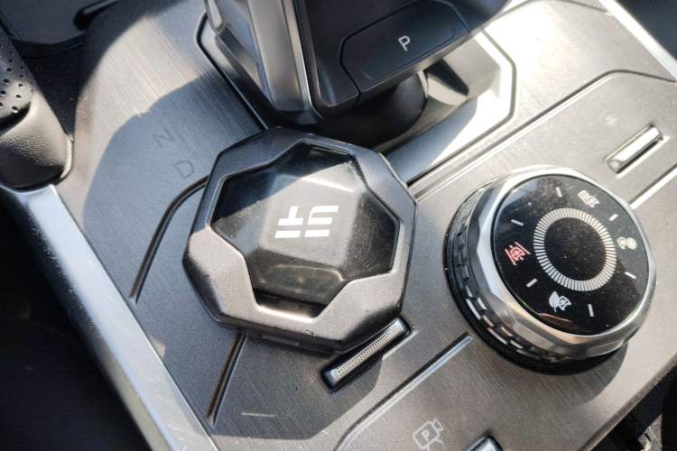 Used JETOUR Shanhai Traveler C-DM 2024 C-DM 208KM Mountain & Wilderness Edition Interior 1