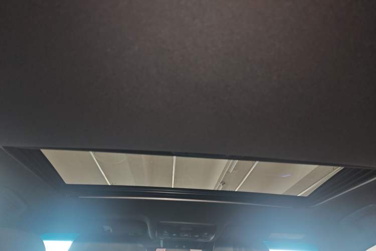 Used Lexus ES 2025 300h Deluxe Edition
