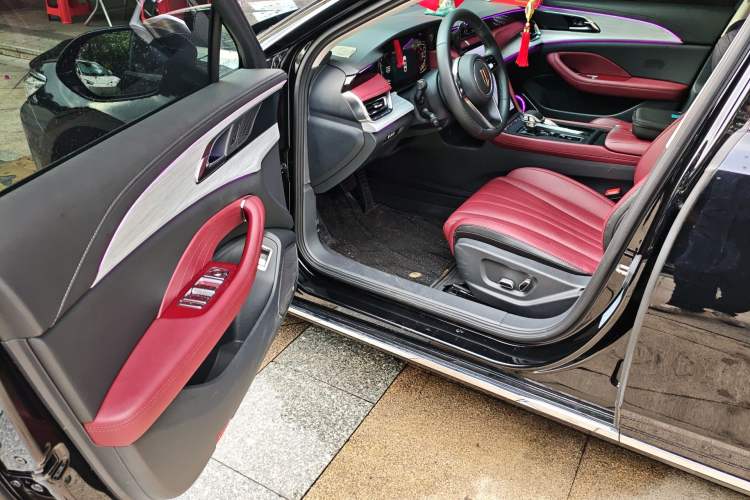 Used Hongqi H5 2025 1.5T DCT Qiyun 500 000th Unit Commemorative Edition Driver Seat