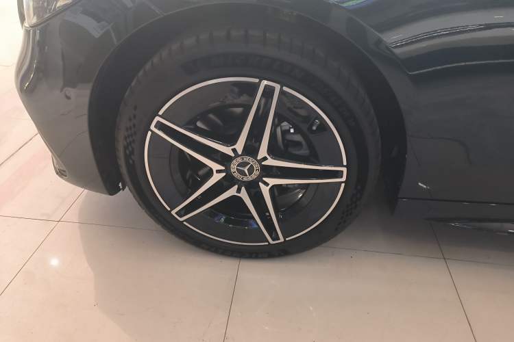 Used Mercedes-Benz C-Class 2023 Restyled C 260 L Night Edition Sports Version