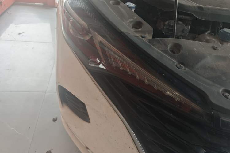 Used CHANGAN Eado 2021 PLUS Blue Whale NE 1.4T GDI DCT Prestige Model Right Front Headlight