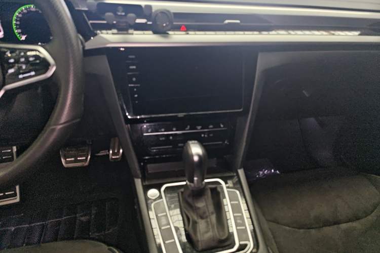 Used Volkswagen FAW-Volkswagen CC 2021 330TSI Ignite Edition Audio And AC Panel